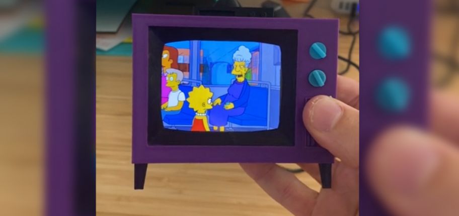 Simpsons Mini-TV: Eigenbau des Simpsons-Fernsehers geht viral!