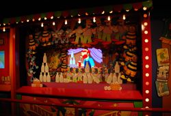 Willie in der Warteschlange zum Simpsons Ride