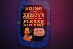 Krustys Anweisungen vor dem Simpsons Ride
