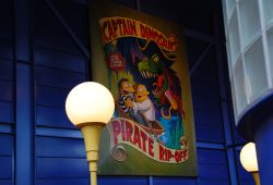 In der Warteschlange zum Simpsons Ride