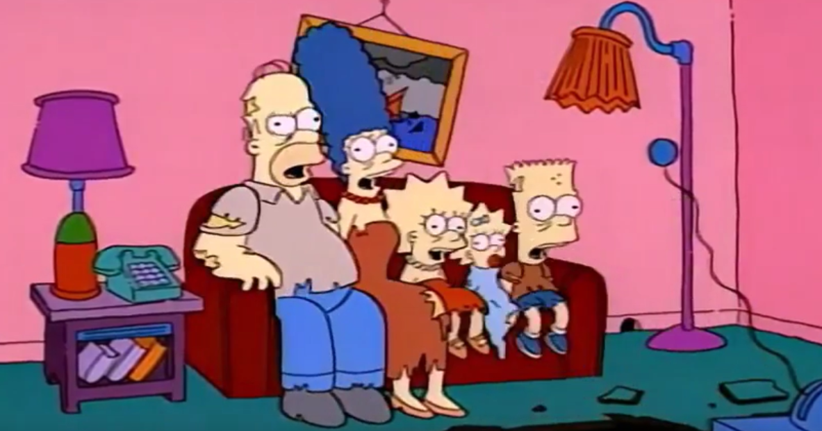 In den "Treehouse of Horror"-Episoden der Simpsons wird es stets gruselig. In diesem Couchgag ist Familie Simpson als untote Zombies zu sehen.