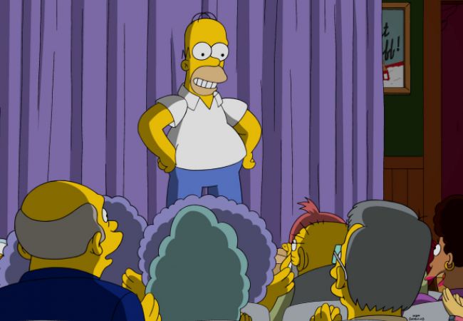 Homer tritt auf einer Comedy-Show auf.